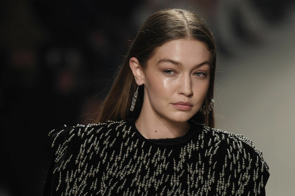 Gigi är ett smeknamn som följt med sedan modellens barndom. Gigi är ett smeknamn som följt med sedan modellens barndom.
