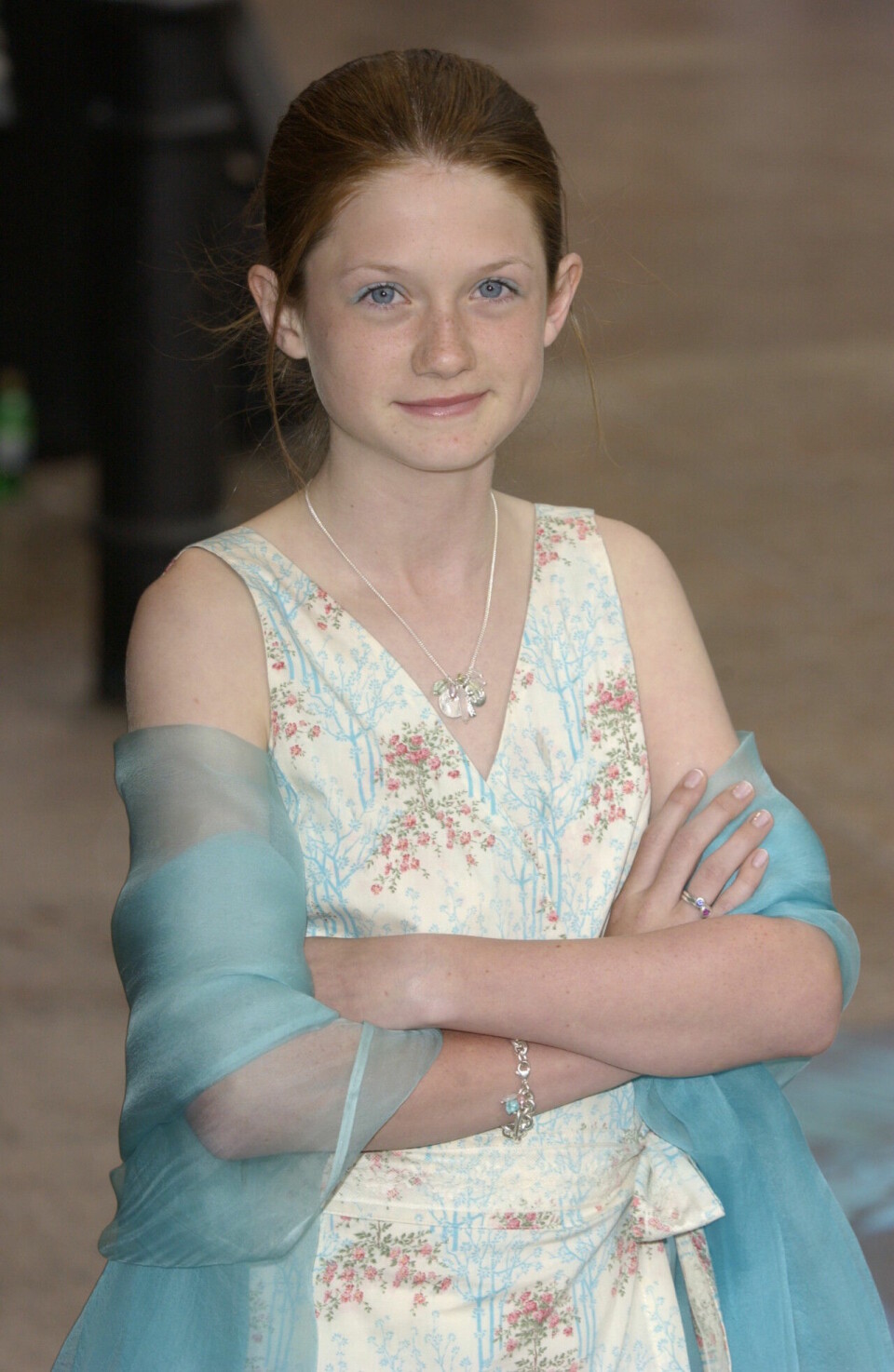 Bonnie Wright på röda mattan år 2004 när Harry Potter och fången från Azkaban hade premiär. Bonnie Wright på röda mattan år 2004 när Harry Potter och fången från Azkaban hade premiär.