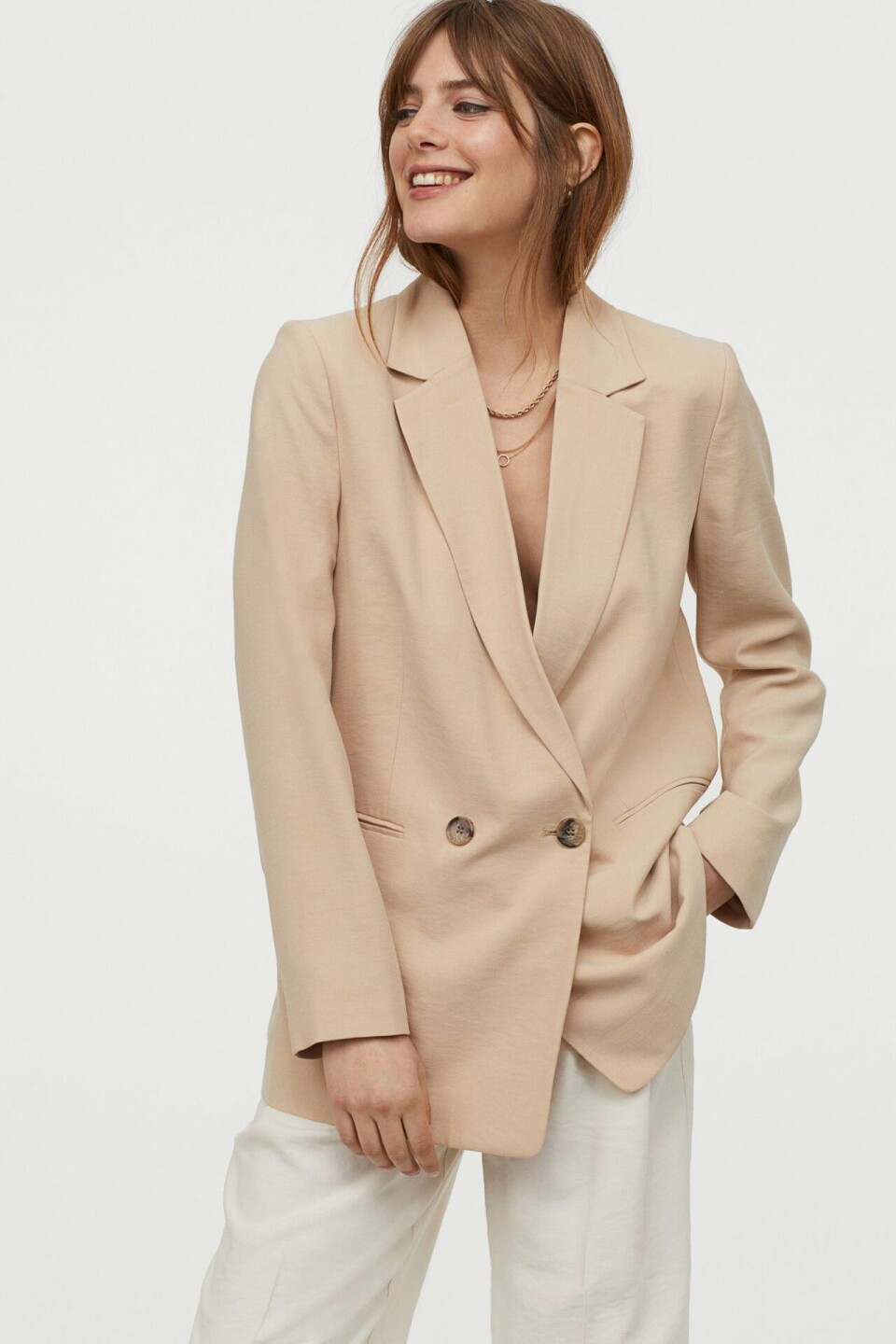 Oversized, linne och axelvaddar! Snygga kavajer till sommaren