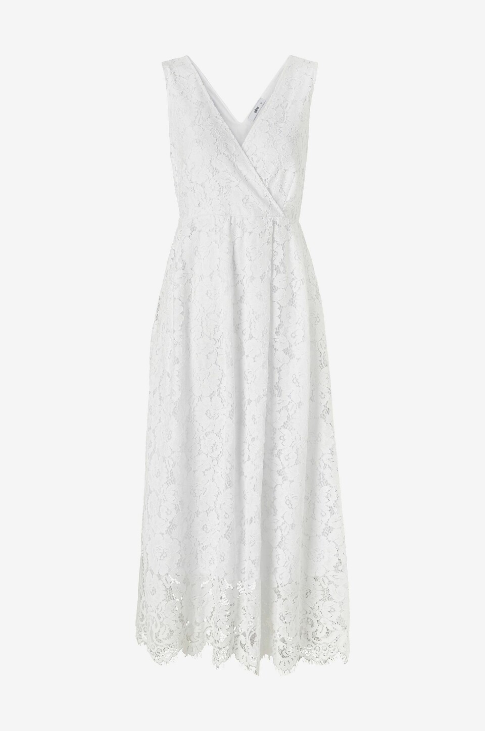 Enkla (och billiga) brudklänningar för en intim vigsel