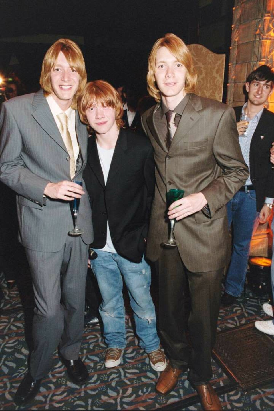 James Phelps, Rupert Grint och Oliver Phelps vid premiären av ”Harry Potter och fången från Azkaban” år 2004. James Phelps, Rupert Grint och Oliver Phelps vid premiären av ”Harry Potter och fången från Azkaban” år 2004.