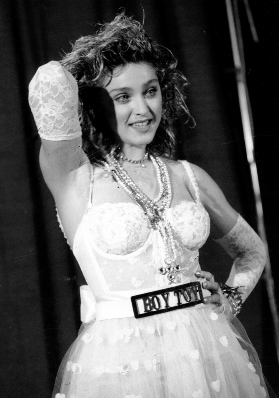 Madonnas första framträdande på MTV VMA 1984. Madonnas första framträdande på MTV VMA 1984.