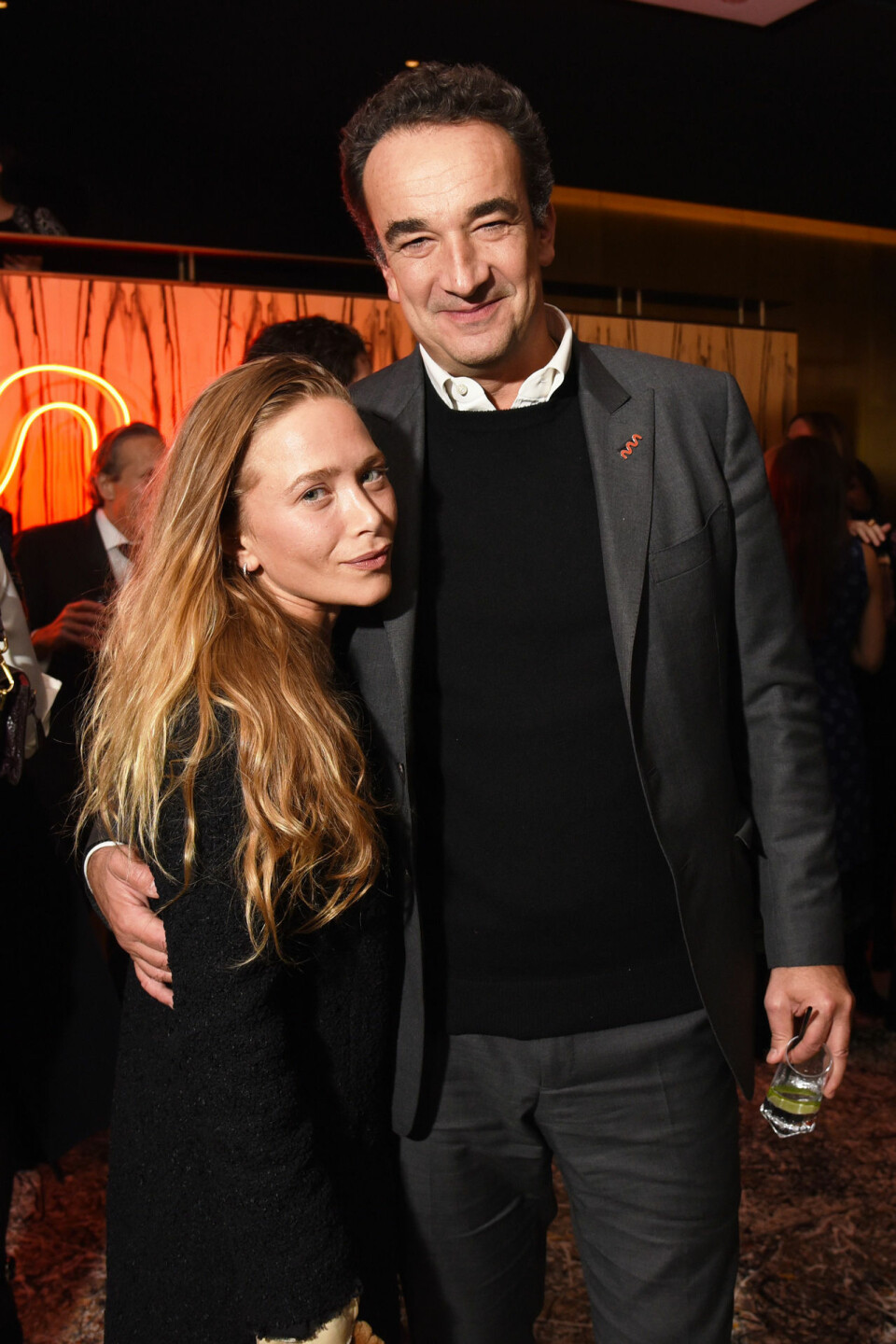 Mary-Kate Olsen och Olivier Sarkozy ska skiljas. Mary-Kate Olsen och Olivier Sarkozy ska skiljas.