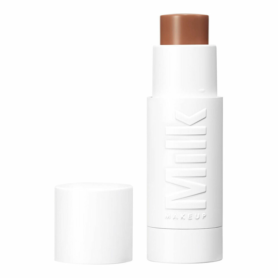 Inte bara beige – foundations i många nyanser