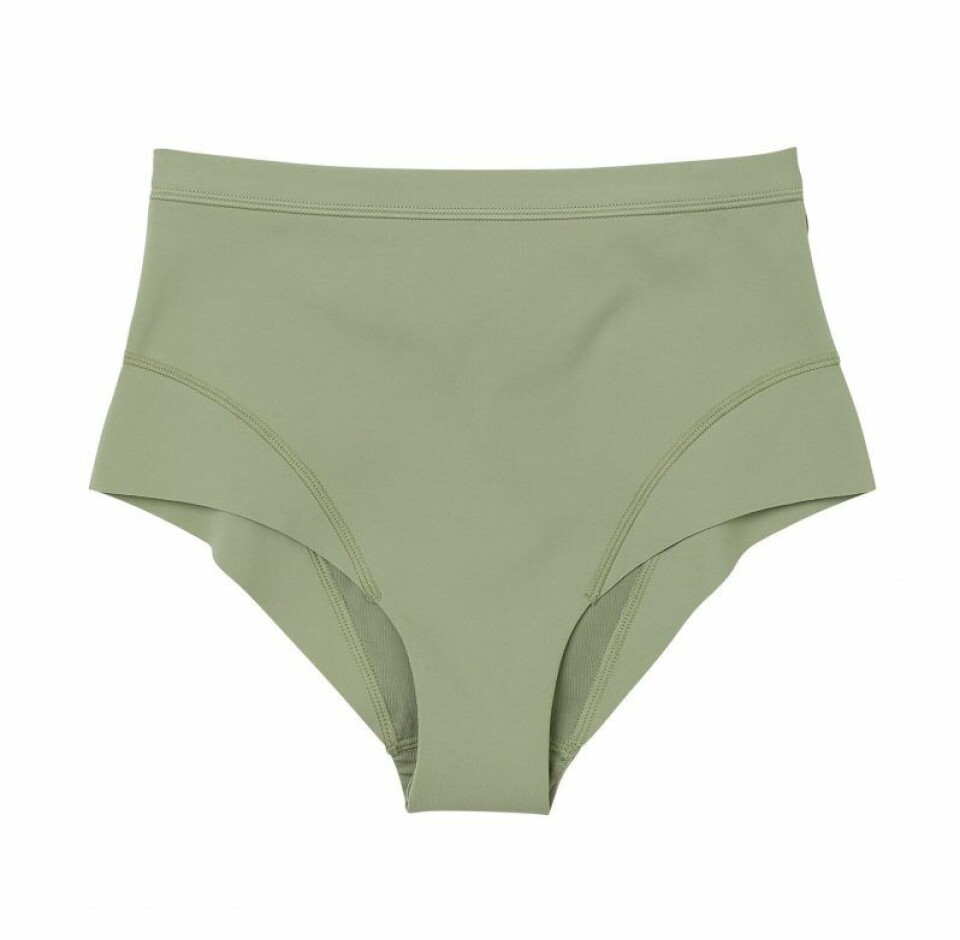 H&M har släppt hållbar surfkollektion med Women + Waves