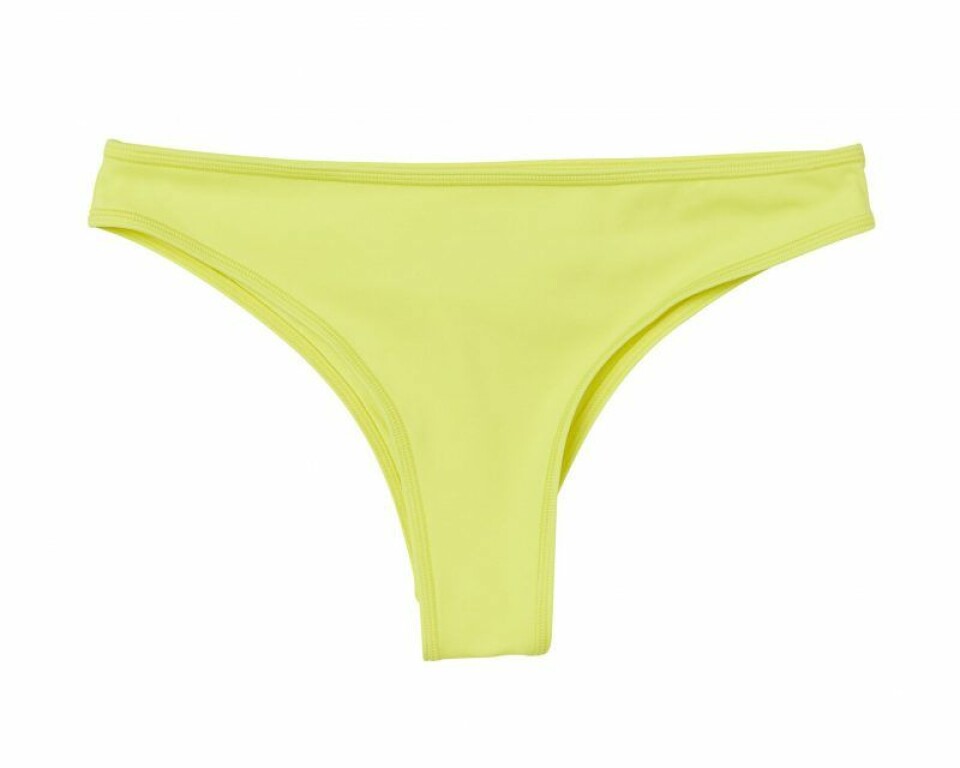 H&M har släppt hållbar surfkollektion med Women + Waves