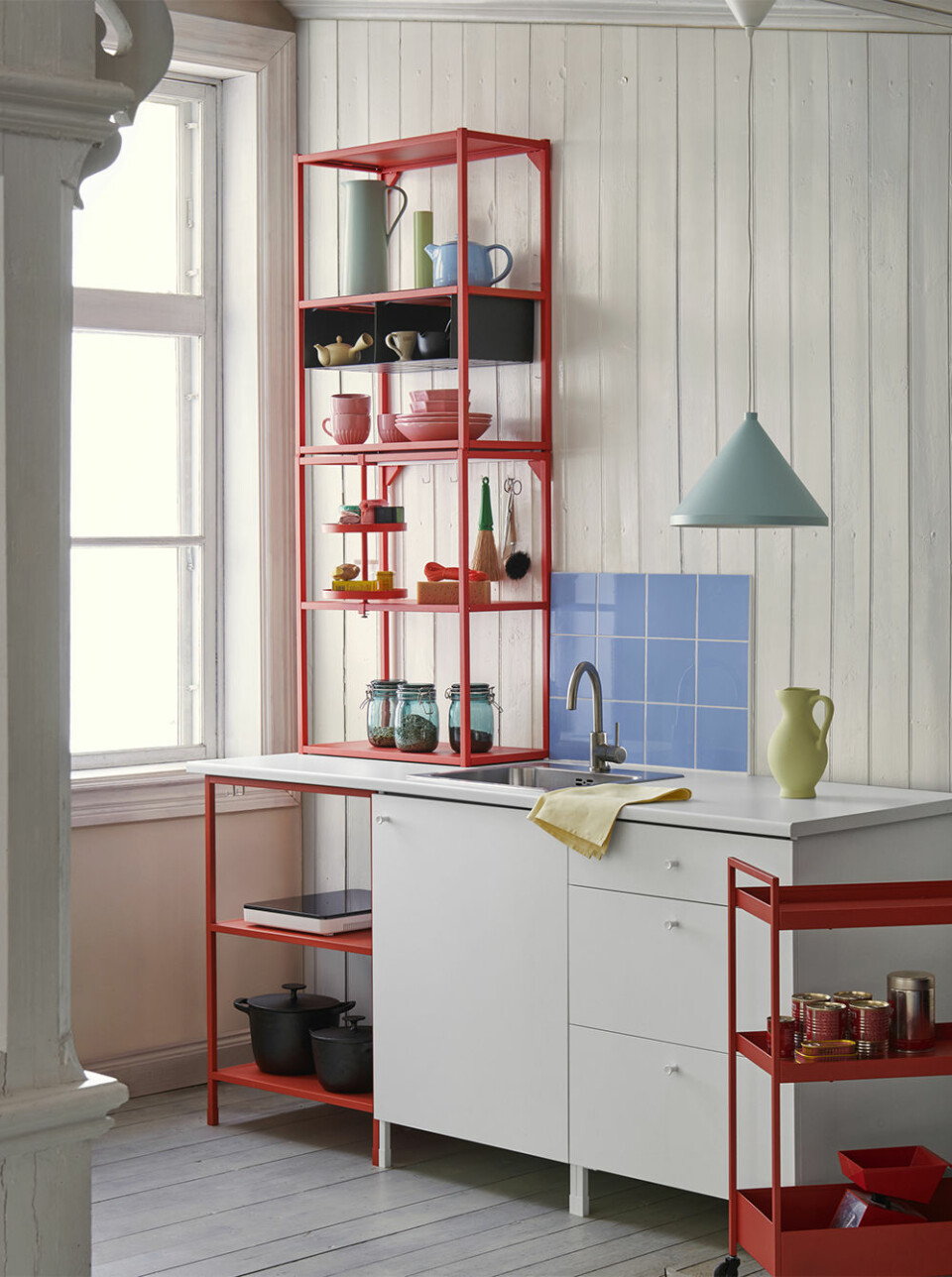 Modulerna i serien Enhet finns i flera olika färger. Modulerna i serien Enhet finns i flera olika färger.