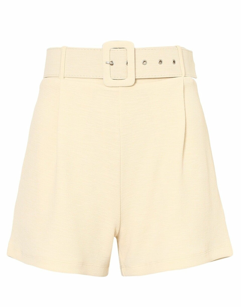 Reafynda! 12 riktigt fina sommarplagg i trendfärgen beige
