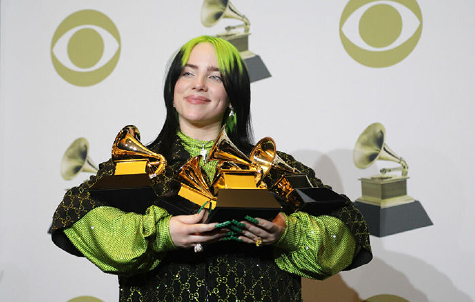 Billie Eilish vann fyra stora priser på Grammy Awards 2020. Billie Eilish vann fyra stora priser på Grammy Awards 2020.