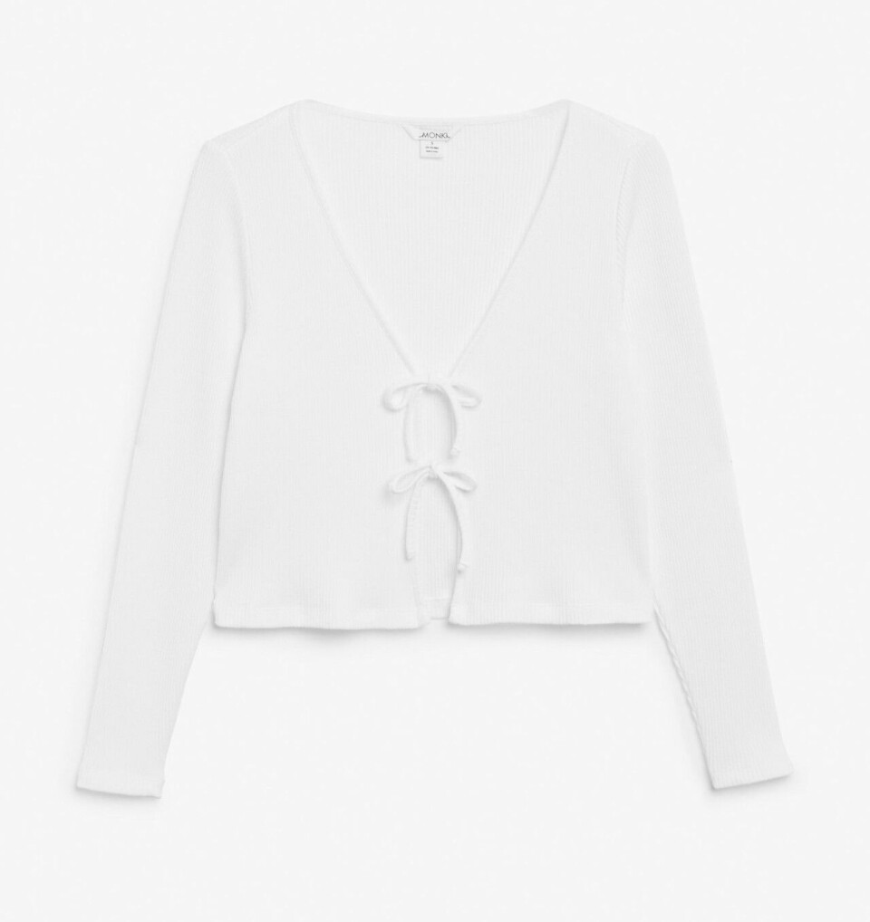 Blusar, toppar och klänningar med trendig knytdetalj