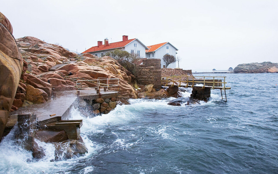 Ett bostads byte kan besanna drömmen om ett hus vid havet. Ett bostads byte kan besanna drömmen om ett hus vid havet.