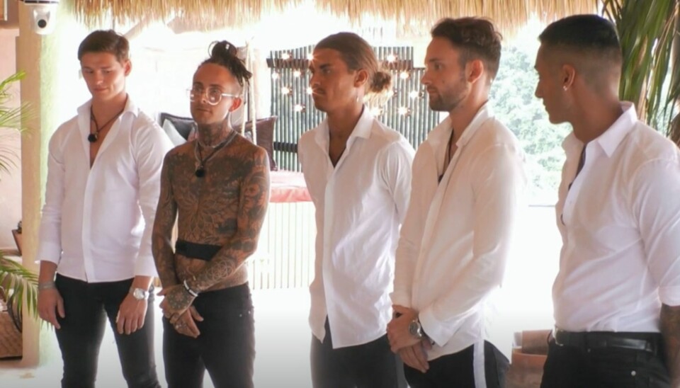 Nej men jag mår skit det här är som i skolan på idrotten(!!!) Nej men jag mår skit det här är som i skolan på idrotten(!!!)