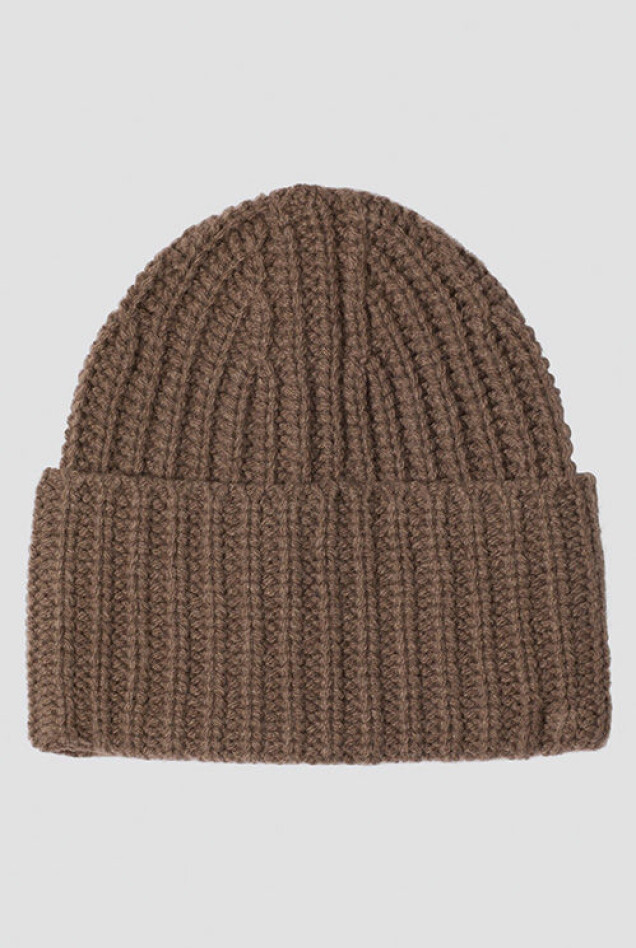 Vinterns finaste mössor i trendiga nyanser 2020