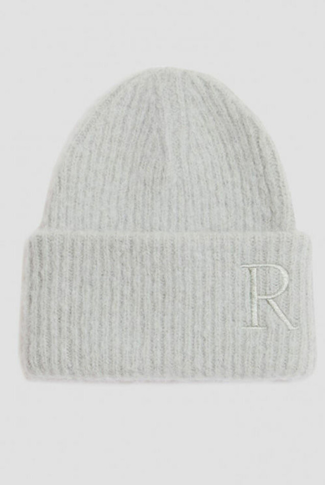 Vinterns finaste mössor i trendiga nyanser 2020