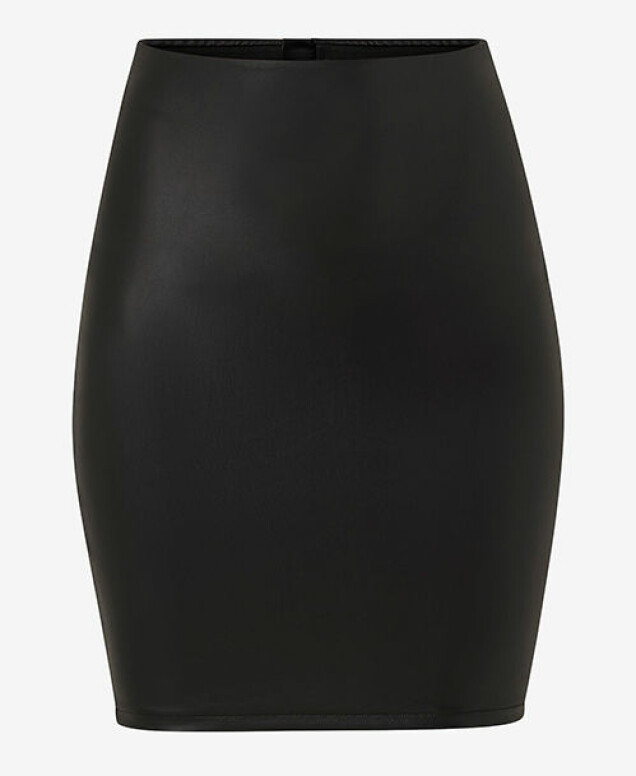 Kakan släpper festkollektion med Ellos – se alla plagg här