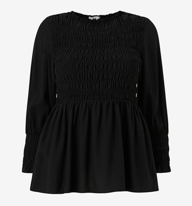 Kakan släpper festkollektion med Ellos – se alla plagg här