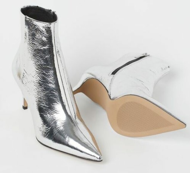 Glitter och vintagemode – Icona Pop frontar H&Ms nya kollektion