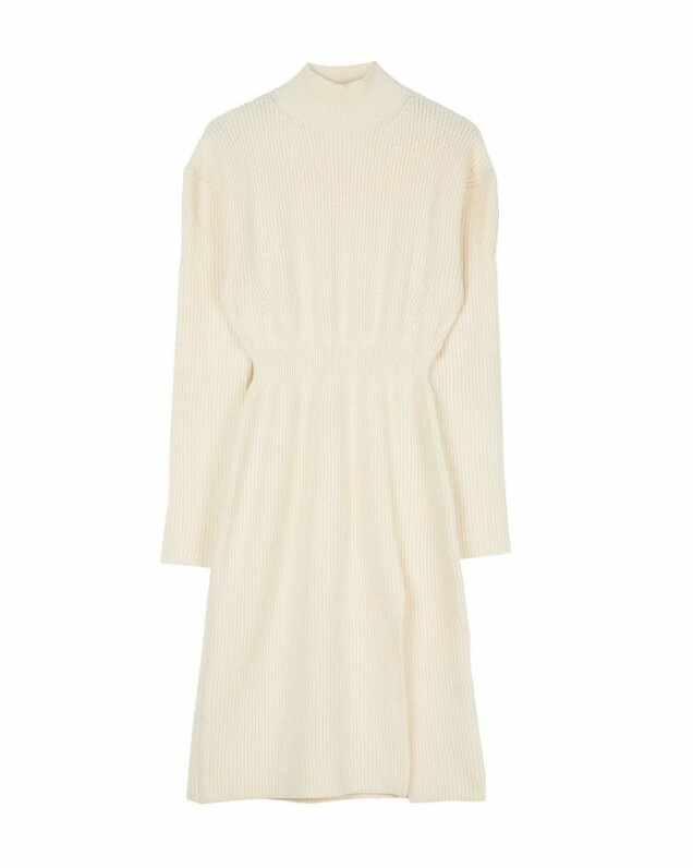 14 stickade klänningar i säsongens trendigaste nyanser