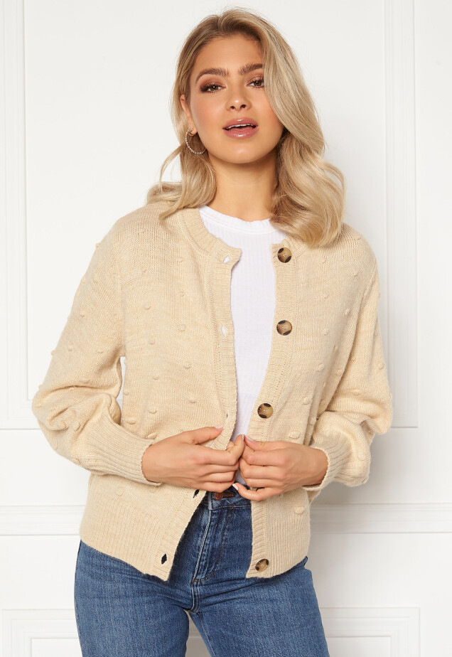 Budgetkedjornas finaste stickade koftor under 600 kronor