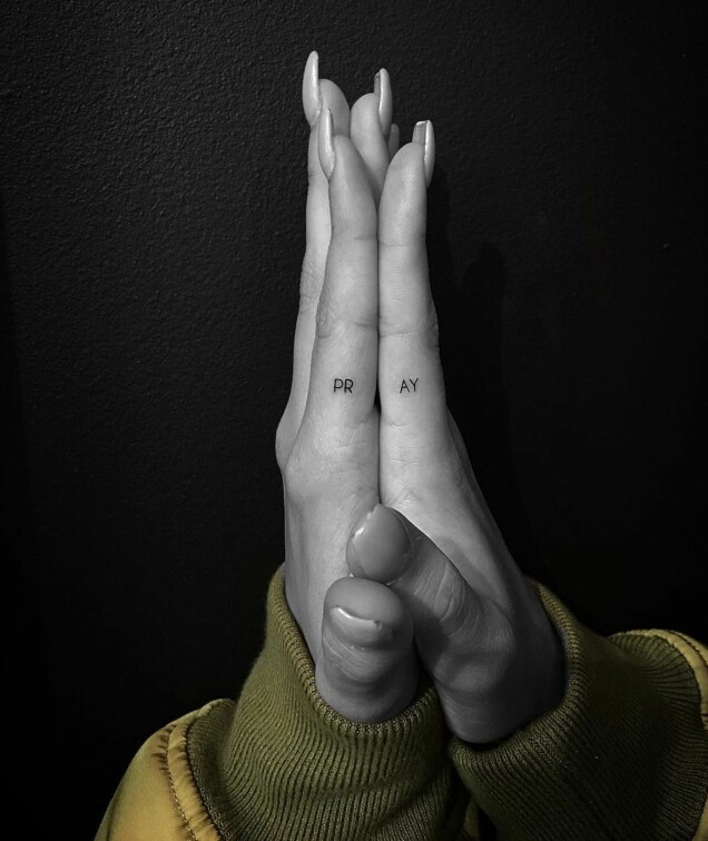 Hailey Biebers mini-tatueringar och deras betydelse