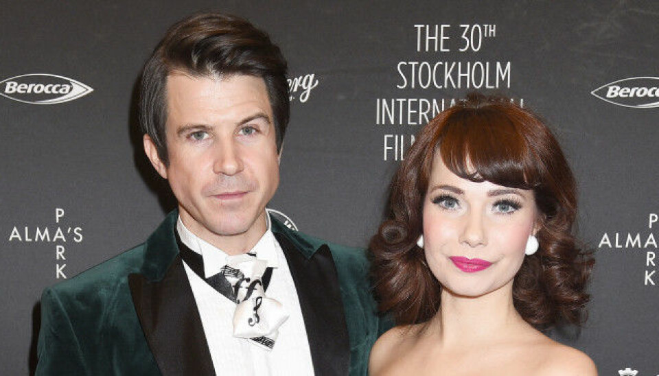 Ester Sjögren tillsammans med skådisen Henrik Lundström på invigningen av Stockholms internationella filmfestival förra året. Ester Sjögren tillsammans med skådisen Henrik Lundström på invigningen av Stockholms internationella filmfestival förra året.