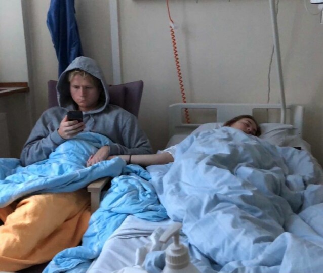 Pojkvännen Joakim fanns med vid Lovias sida under hela den första turbulenta tiden. Pojkvännen Joakim fanns med vid Lovias sida under hela den första turbulenta tiden.