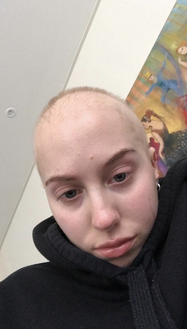 Två och en halv vecka efter sista behandlingen fick Lovisa beskedet att cancern spridit sig. Två och en halv vecka efter sista behandlingen fick Lovisa beskedet att cancern spridit sig.
