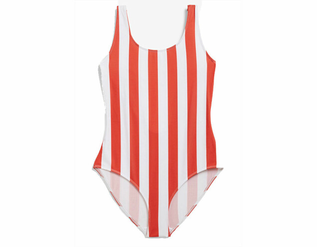 Säsongens finaste badmode 2021 – bikinis och baddräkter