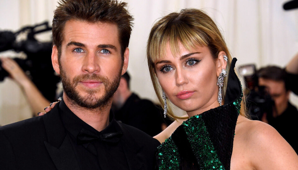 Miley och Liam hade svårt att bestämma sig. Miley och Liam hade svårt att bestämma sig.