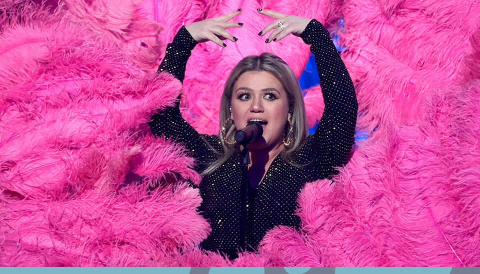 Kelly Clarkson har skrivit 60 låtar efter uppbrottet från maken