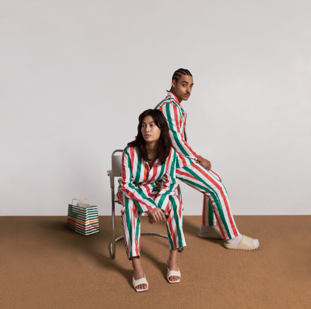 Pyjamasen kommer i medium och large. Pyjamasen kommer i medium och large.