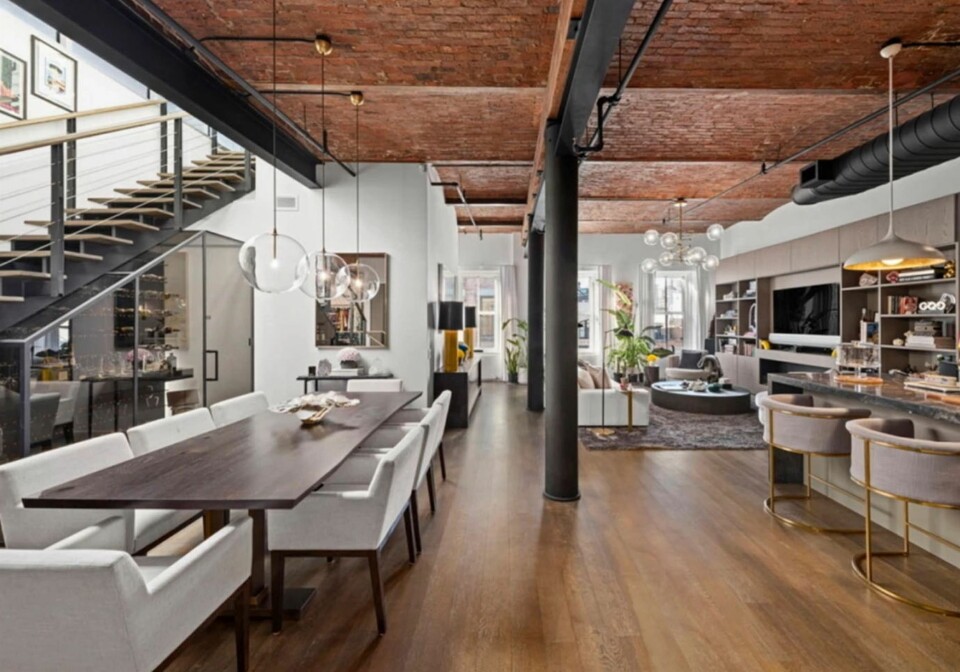 Lägenheten jobbar med öppen planlösning. Lägenheten jobbar med öppen planlösning.