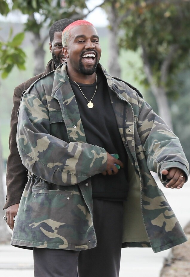 Kändisar som aldrig ler på bild – när de faktiskt ler på bild