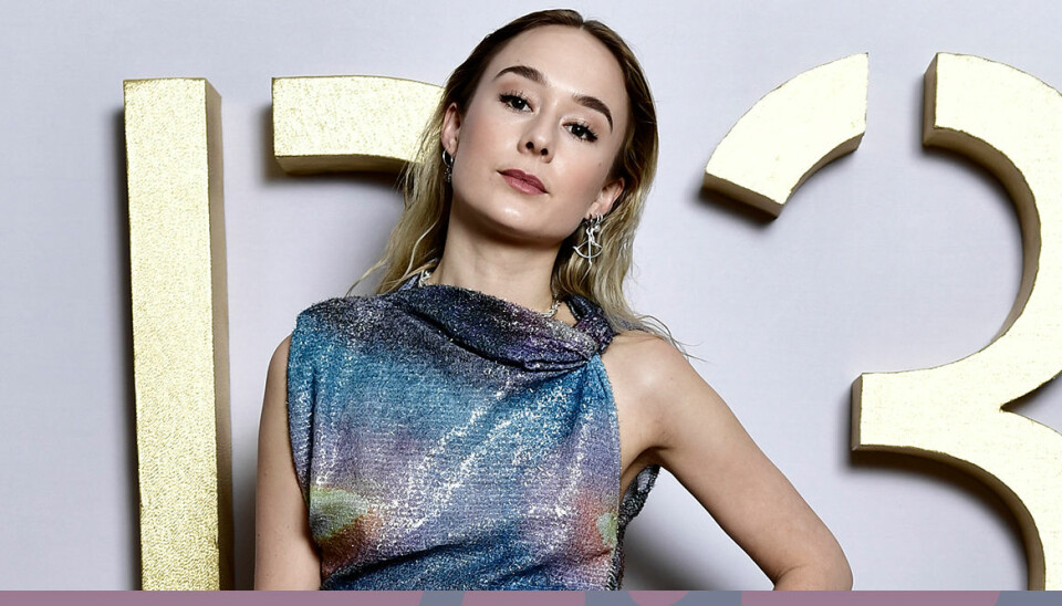 Alba August om relationen till föräldrarna Pernilla & Bille August