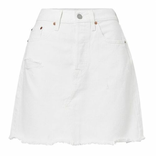 Jeanskjolen är alltid ett säkert kort! Här är 15 snygga köp