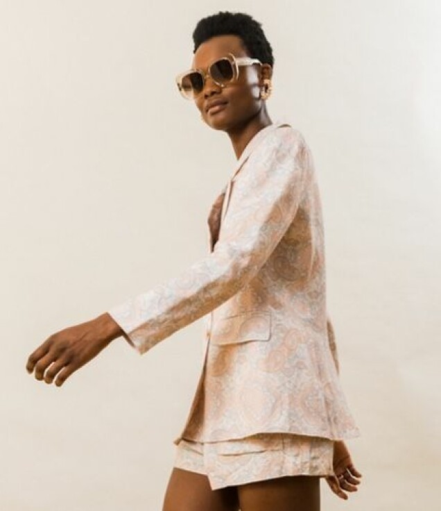 Färgglada kostymer vi vill bära i sommar – 13 snygga köptips