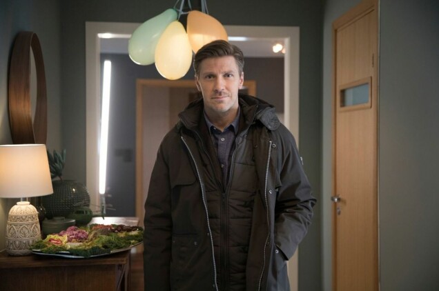Linus Wahlgren spelar exman i nya serien Udda veckor. Linus Wahlgren spelar exman i nya serien Udda veckor.