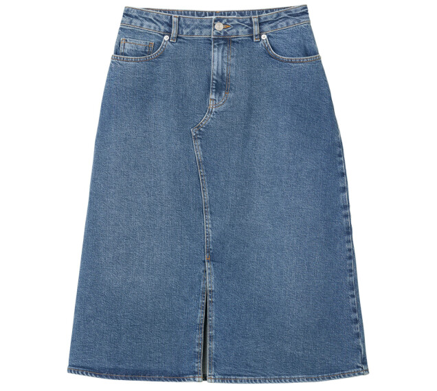 Vårfräscht med en klick av solgult – här är Carin Westers nya kollektion