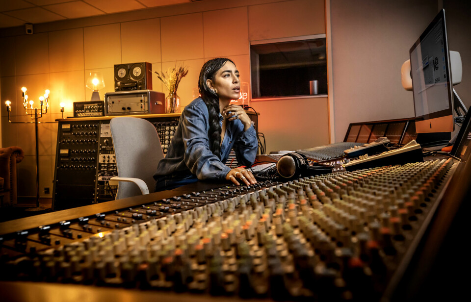 Loreen jobbar i studion – idag behärskar hon även producentdelen av sin musik. Loreen jobbar i studion – idag behärskar hon även producentdelen av sin musik.