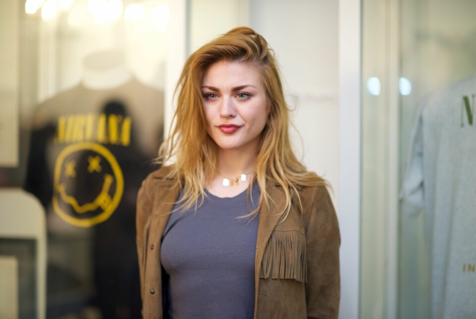 Frances Bean har producerat en film om pappa Kurt Cobain. Frances Bean har producerat en film om pappa Kurt Cobain.