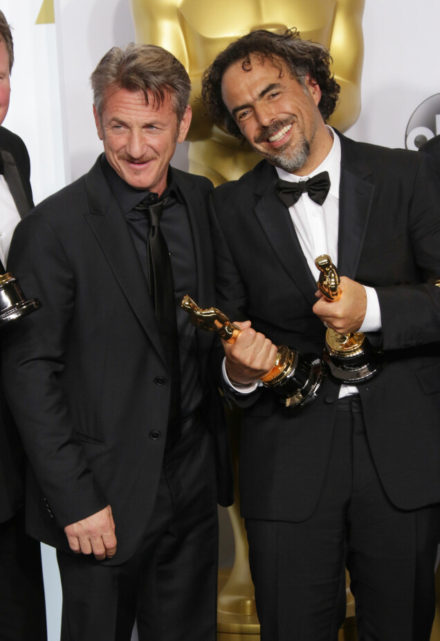 Sean Penn och Alejandro González sida vid sida efter Sean Penns green-card-skämt. Sean Penn och Alejandro González sida vid sida efter Sean Penns green-card-skämt.