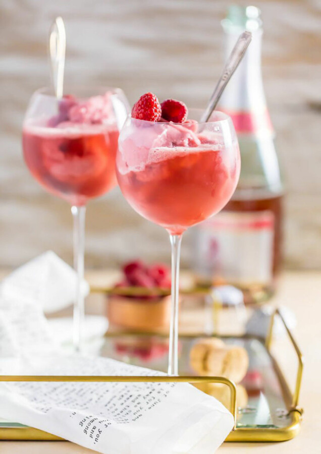 4 festliga, roliga och goda saker att göra med rosévin