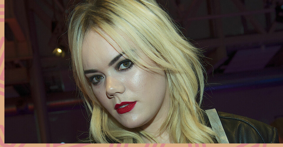 Little Jinder visar upp sitt barns pappa – fina bilden på kärleken