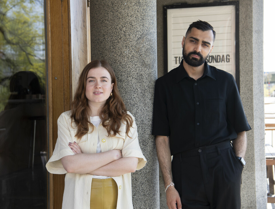 Alexander Abdallah och Amy Deasismont är aktuella i serien Thunder in my heart. Alexander Abdallah och Amy Deasismont är aktuella i serien Thunder in my heart.