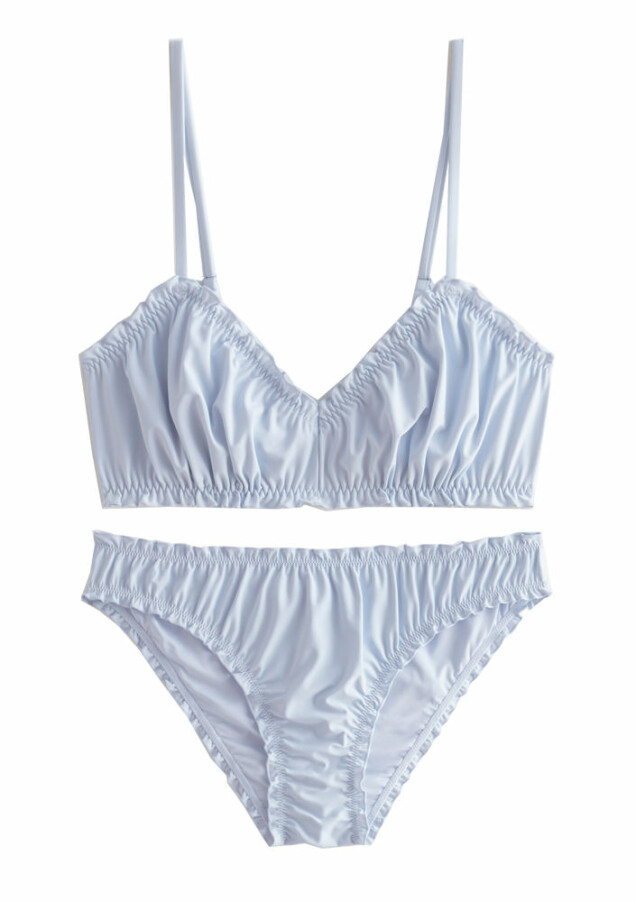 Klicka på bilden för att komma direkt till bikinin. Klicka på bilden för att komma direkt till bikinin.