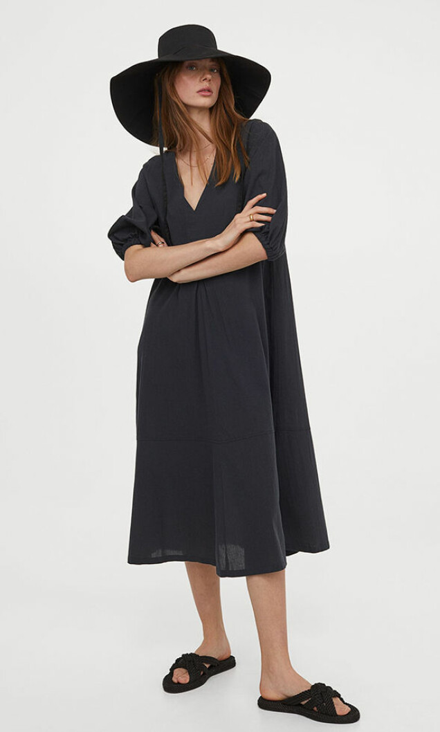 Klicka på bilden för att komma direkt till klänningen. Klicka på bilden för att komma direkt till klänningen.