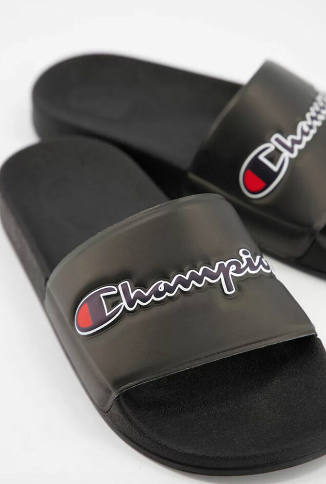 Klicka på bilden för att komma direkt till skorna. Klicka på bilden för att komma direkt till skorna.