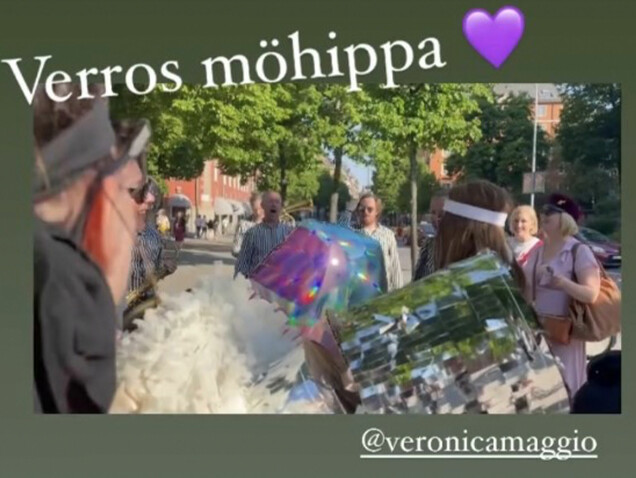 Ett äkta ståhej när Veronica Maggio firade möhippa i helgen. Ett äkta ståhej när Veronica Maggio firade möhippa i helgen.