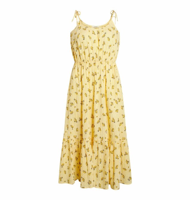 Klicka på bilden för att komma direkt till klänningen. Klicka på bilden för att komma direkt till klänningen.