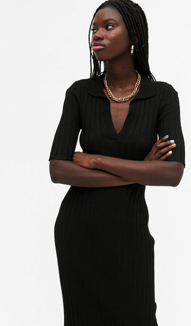 Klicka på bilden för att komma direkt till klänningen. Klicka på bilden för att komma direkt till klänningen.